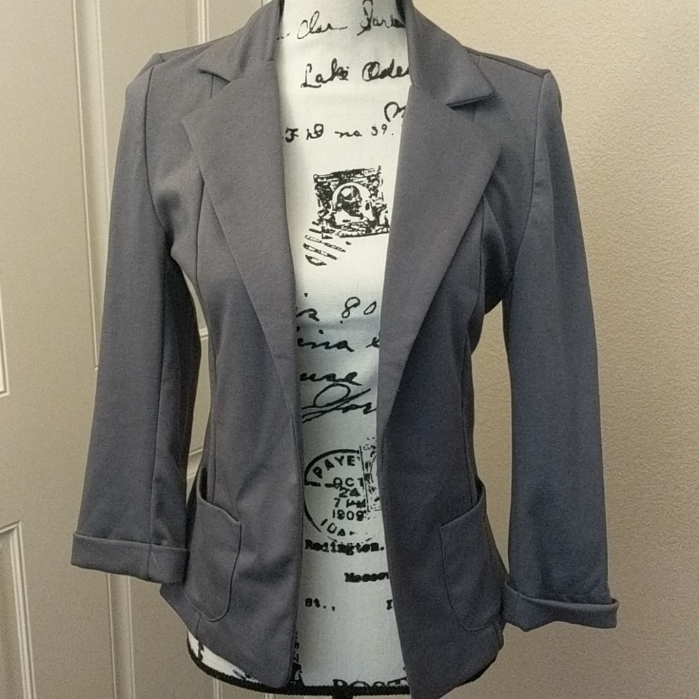 Soft 3/4 Sleeve Blazer